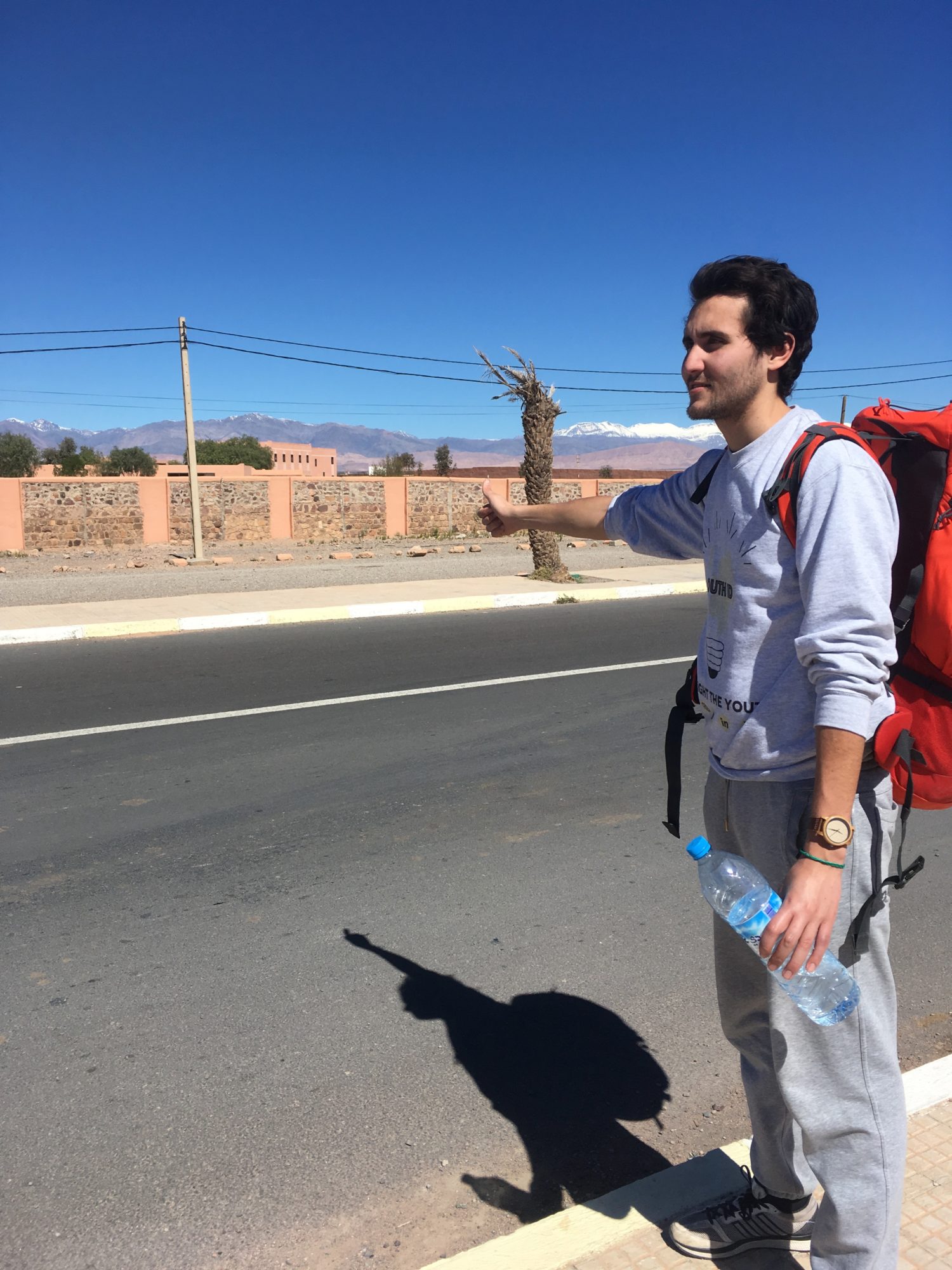 Faire du stop en se brûlant la peau